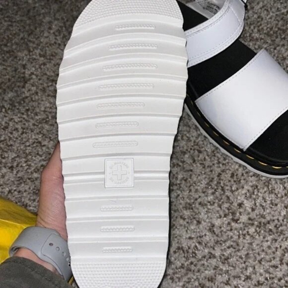 Dr. Martens Voss Women's Leather Strap Sandals! Size 9 🌞 - Picture 5 of 6